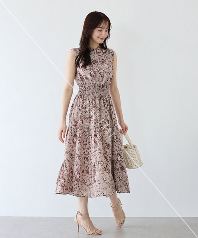 日本 BLUE EAST - 接觸冷感 縮腰顯瘦立領無袖洋裝-花朵-海軍藍 (M)