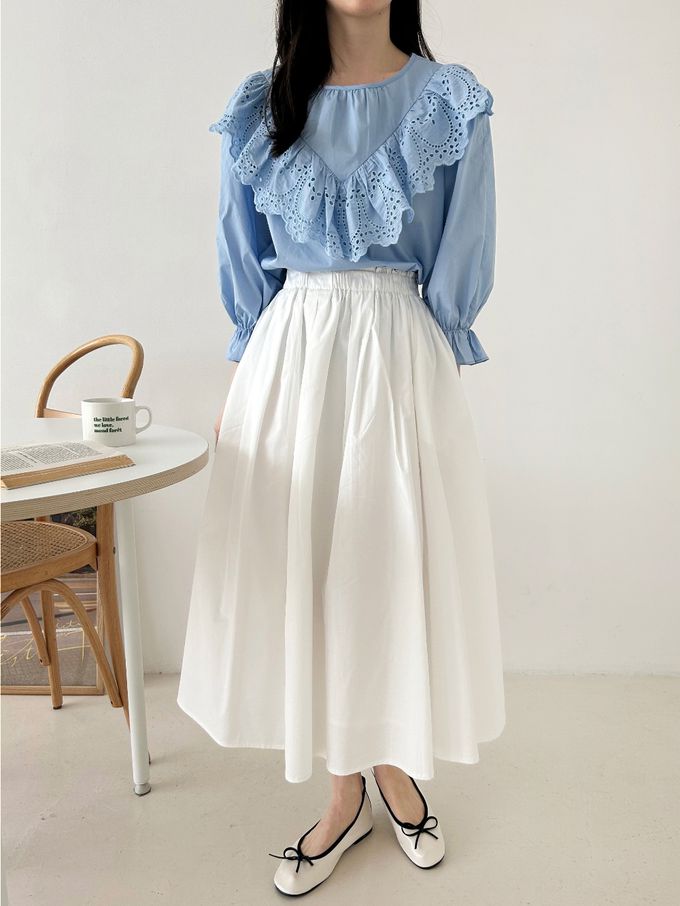 韓國女裝連線 - 鏤空V字荷葉裝飾圓領襯衫-天藍 (FREE)