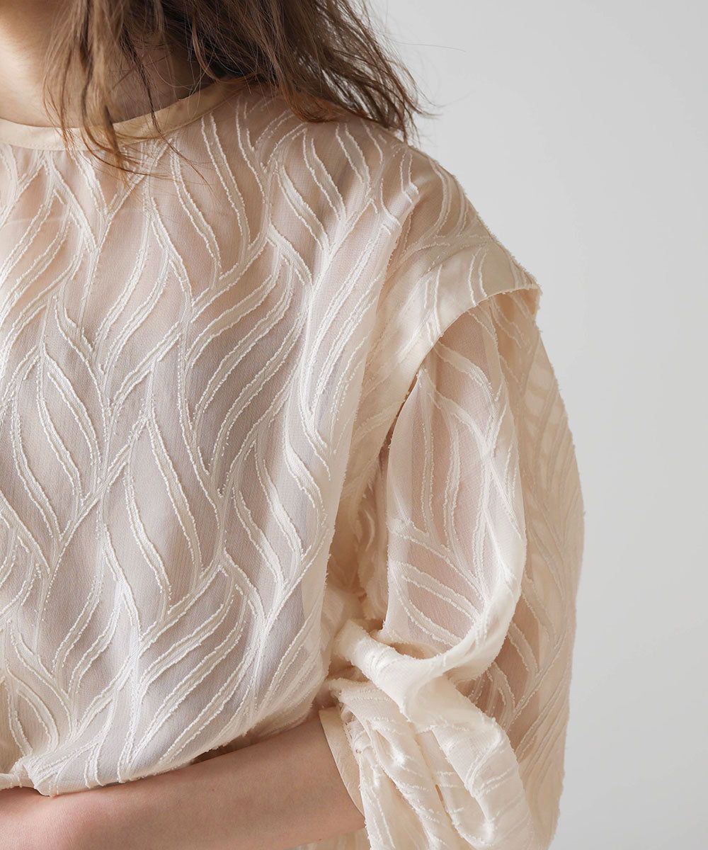 日本 Bab - 波浪紋透感排釦襯衫-米杏