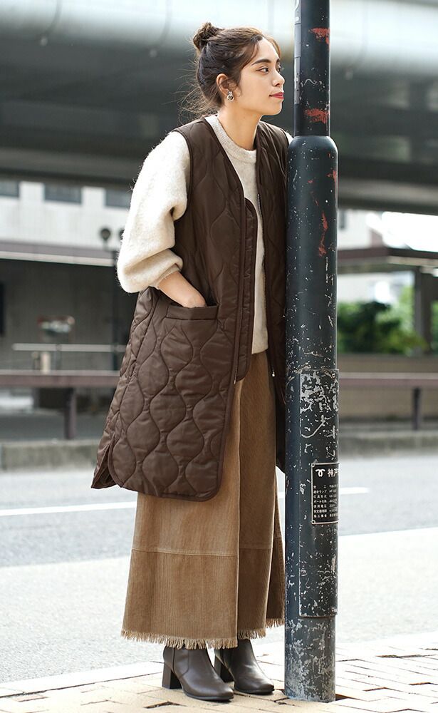 日本 zootie - SunnyHeat 防潑水蓄熱保暖長版背心-黑