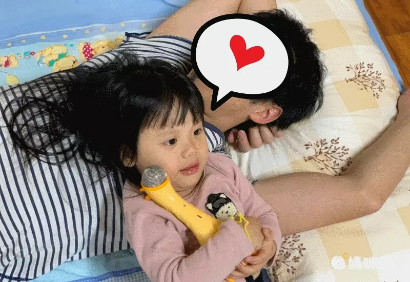 下殺5折↘小牛津《長頸鹿麥克風》卡拉OK+故事機二合一