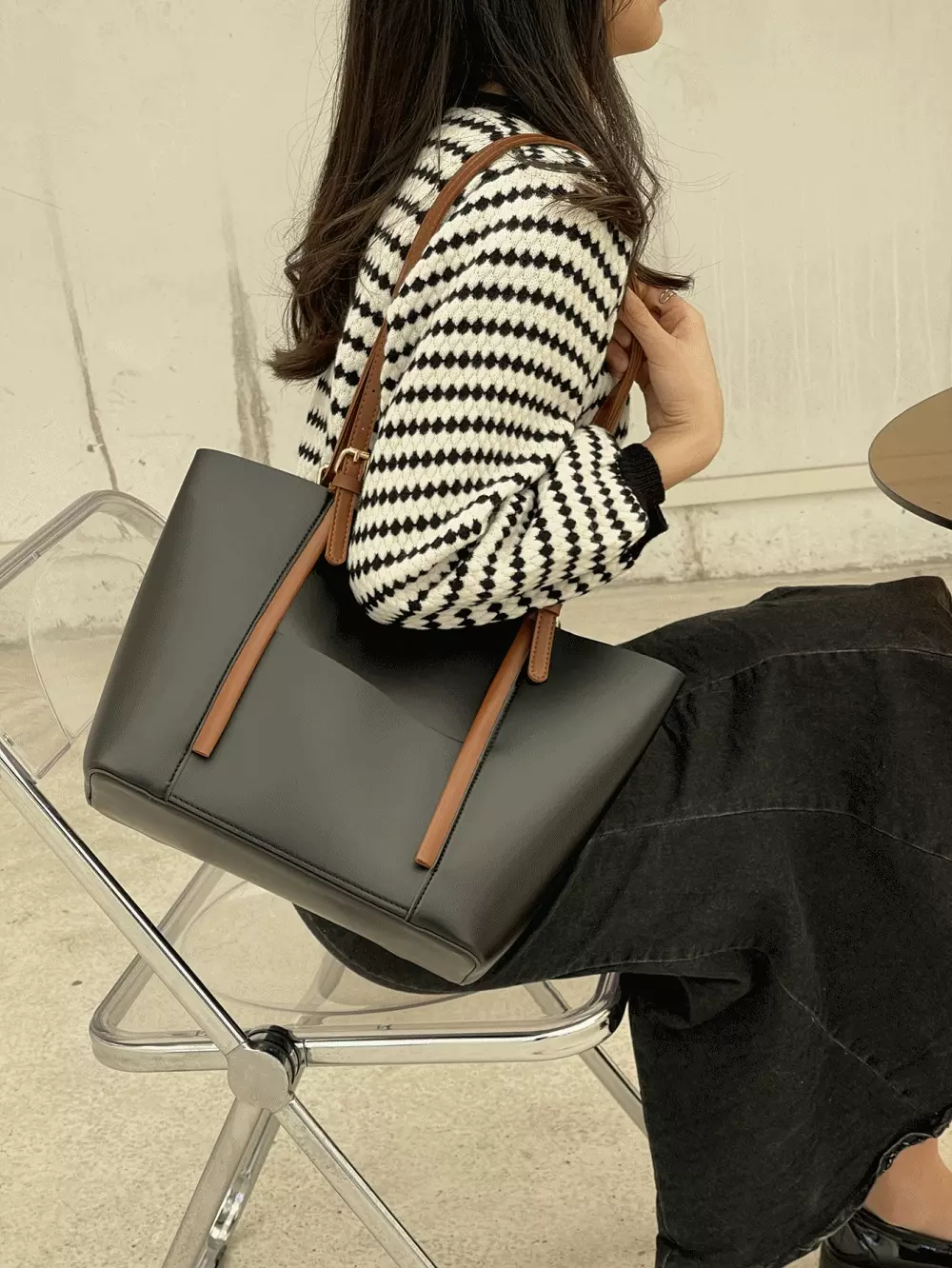 歐美風復古大容量單肩托特包-側邊小口袋-棕+黑 (26x29x12cm)