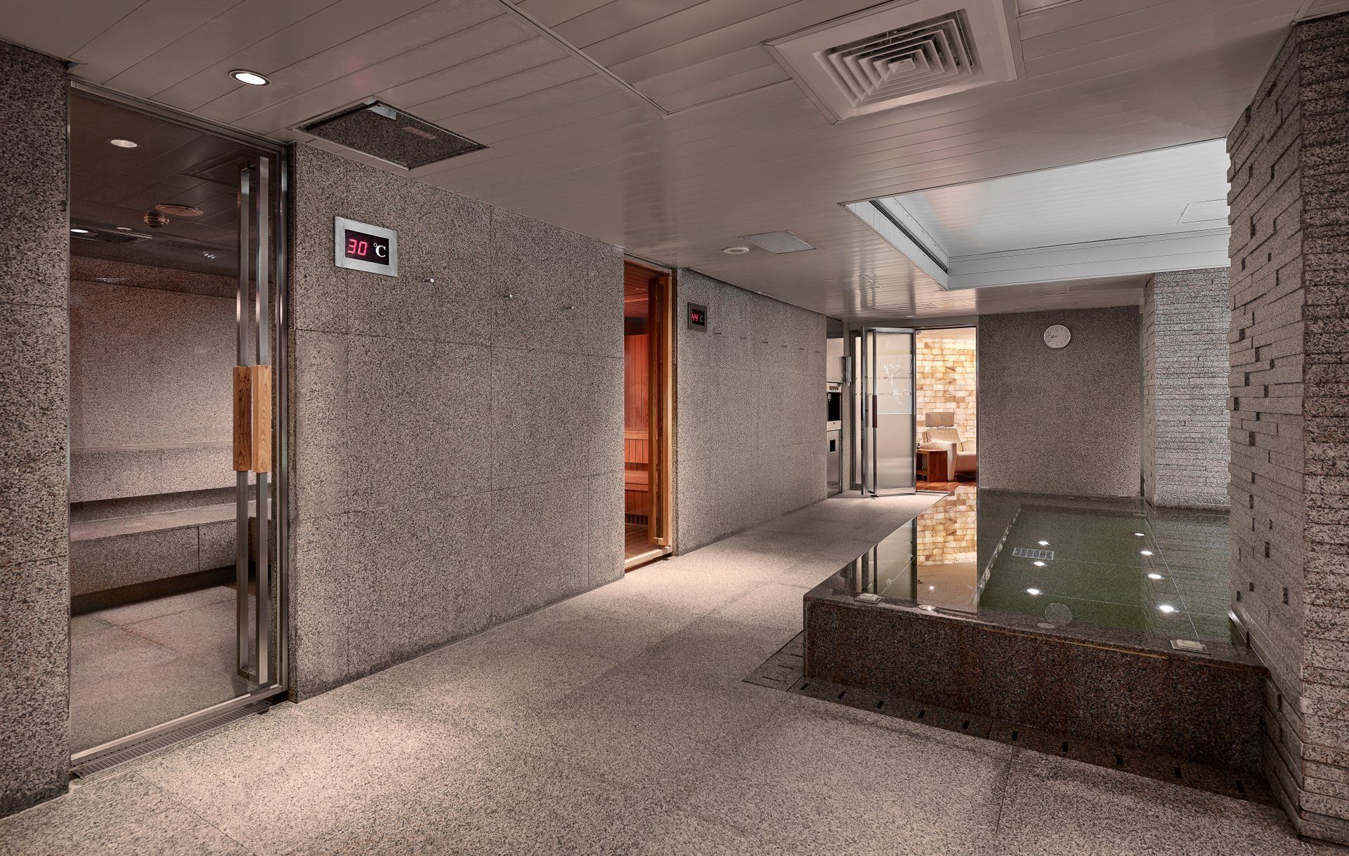 2大2小★暑假不加價【台北君悅】一泊二食豪華度假之旅