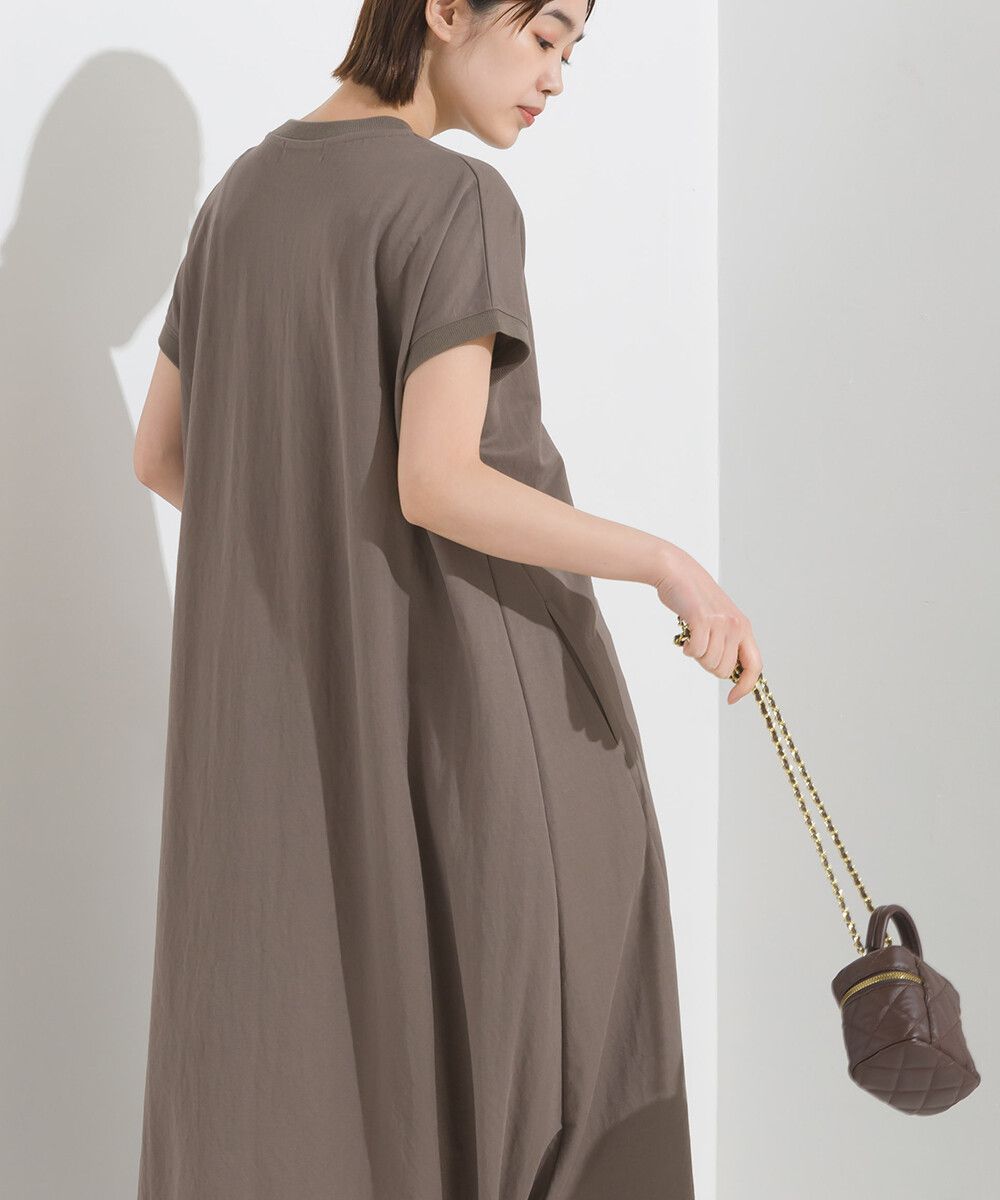 日本 OMNES - 涼感機能 嫘縈混圓領短袖洋裝-摩卡