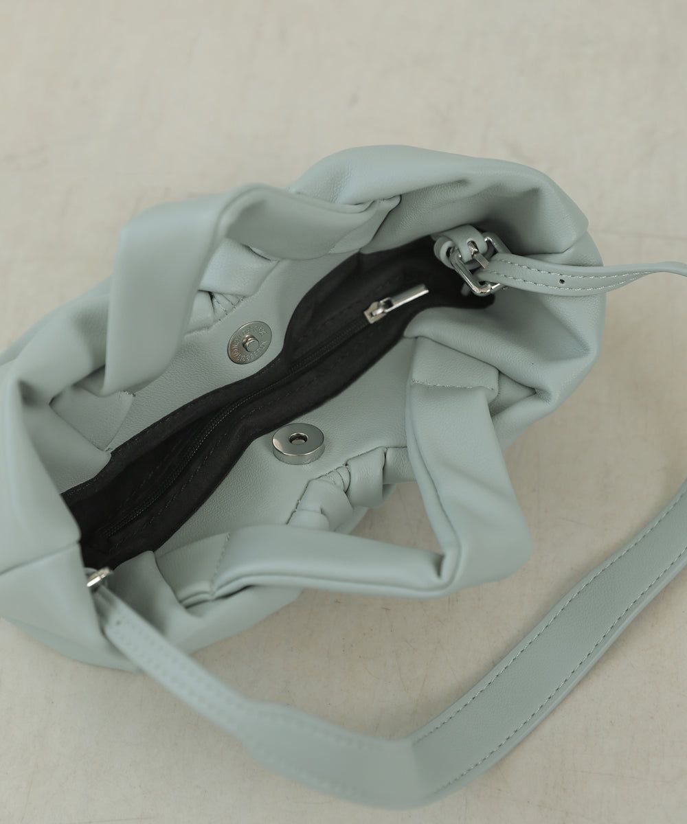 日本 Bab - 2WAY抓皺設計皮革小包-淺藍