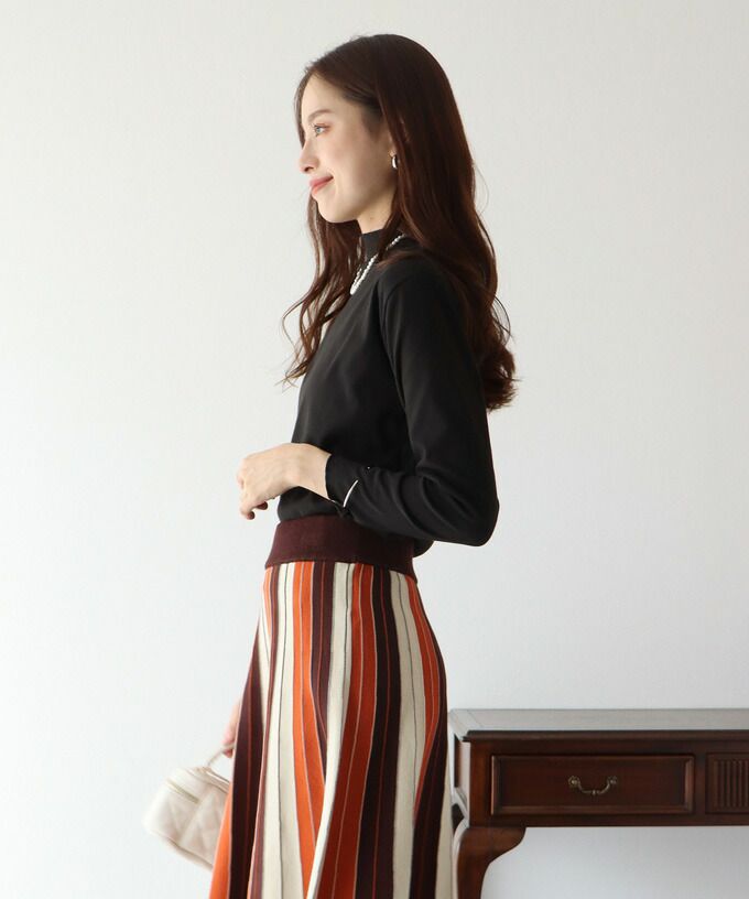 日本 BLUE EAST - 微立領木耳邊薄長袖上衣/打底衫-簡約白