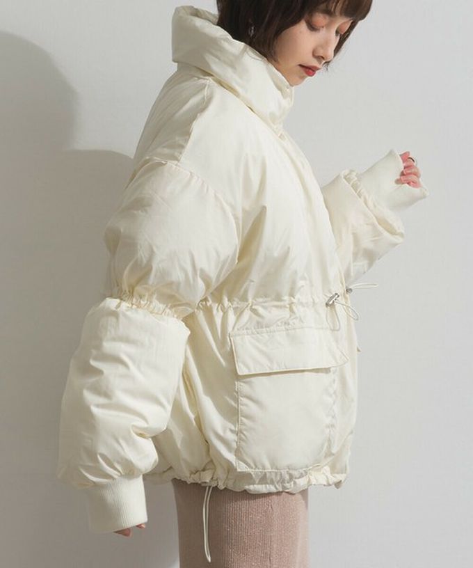 日本 ELENCARE DUE - 蓬鬆袖立領腰抽繩科技羽絨保暖外套-軍綠