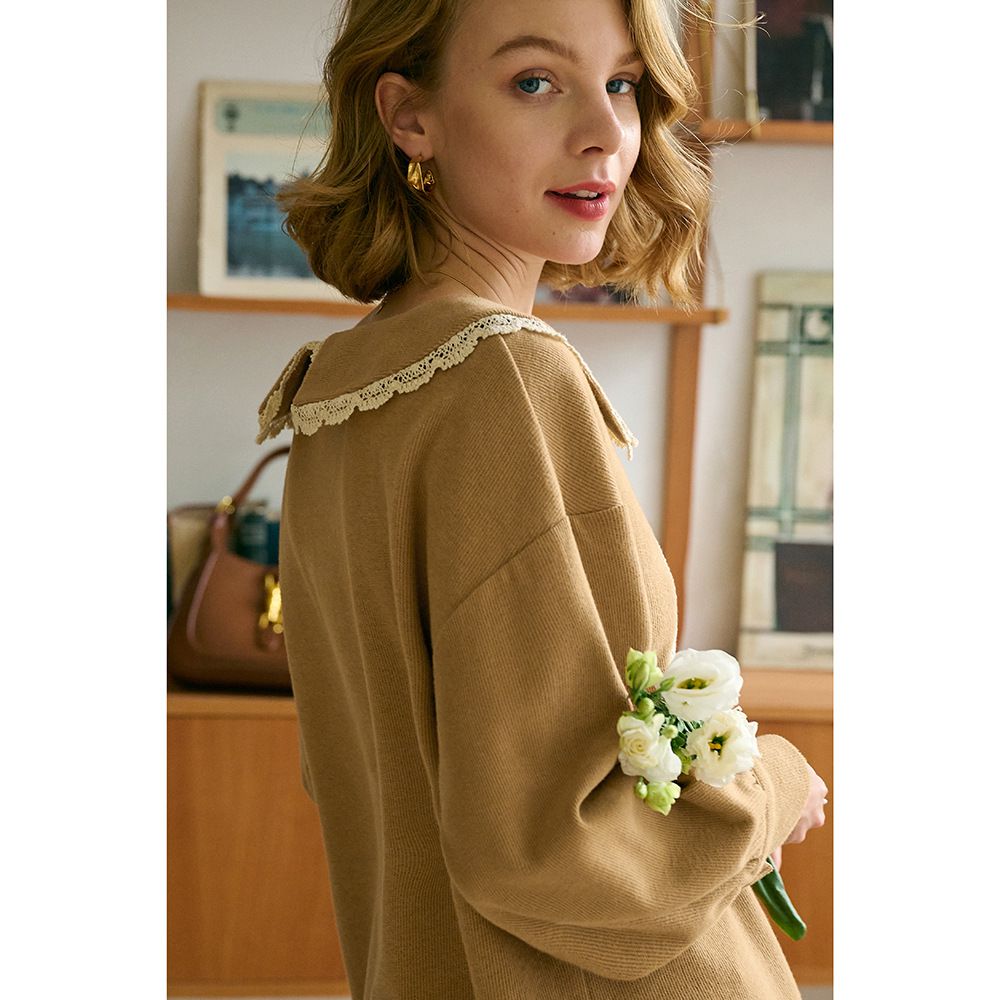 蕾絲拼接綁帶長袖上衣-卡其色