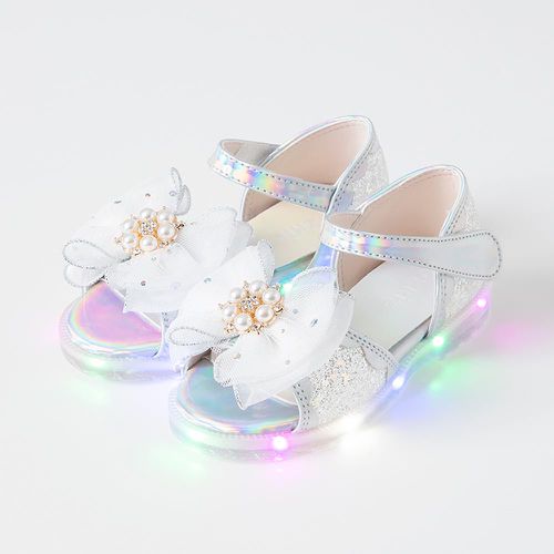 韓國 OZKIZ - (LED)浪漫珍珠蝴蝶結涼鞋-銀白