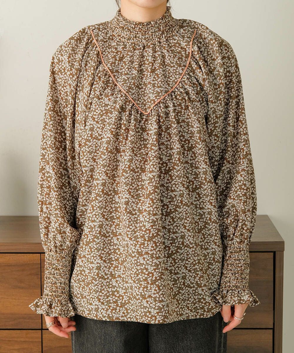 日本 Bab - 歐風碎花澎澎袖上衣-深可可