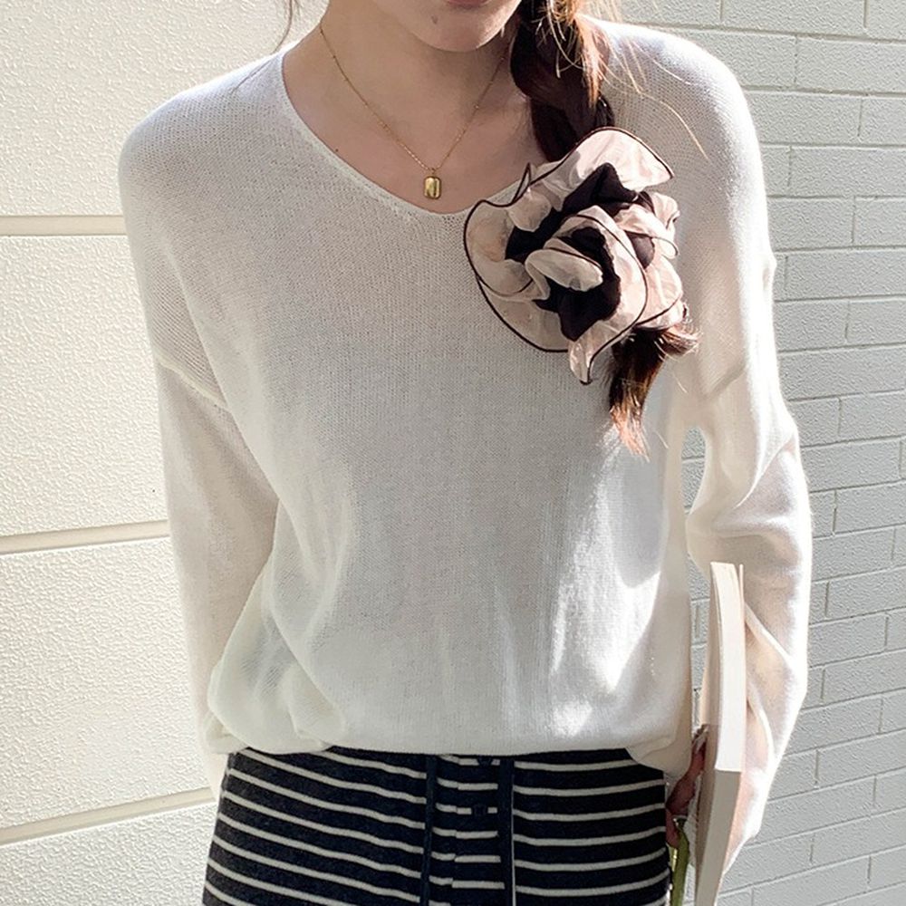 慵懶微寬鬆天絲亞麻長袖針織上衣-米白 (F)