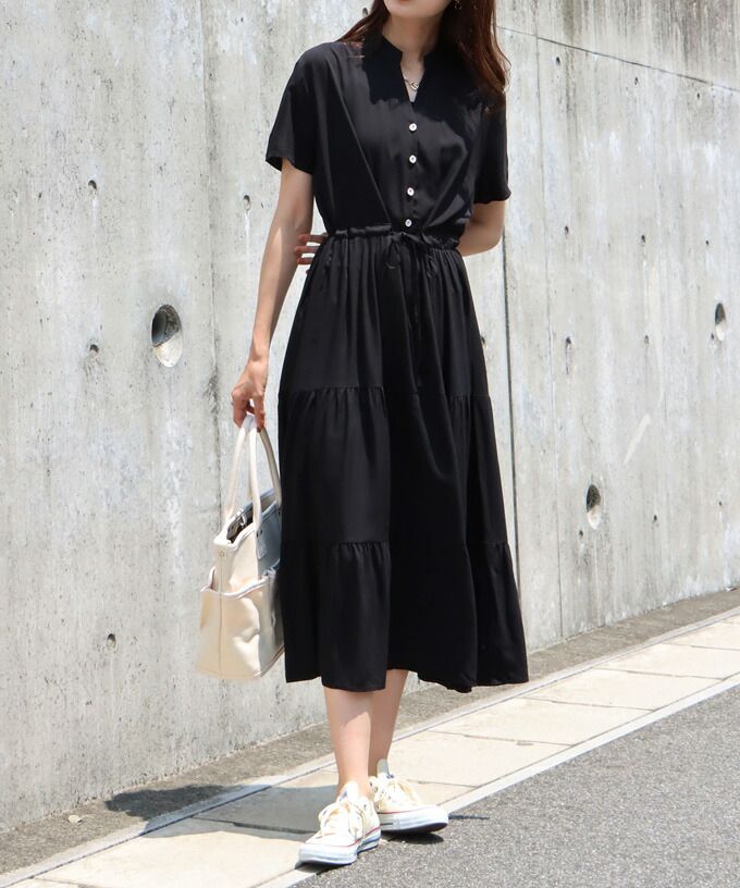 日本 BLUE EAST - 氣質小V領排釦短袖洋裝-木春菊-水藍 (M(Free))