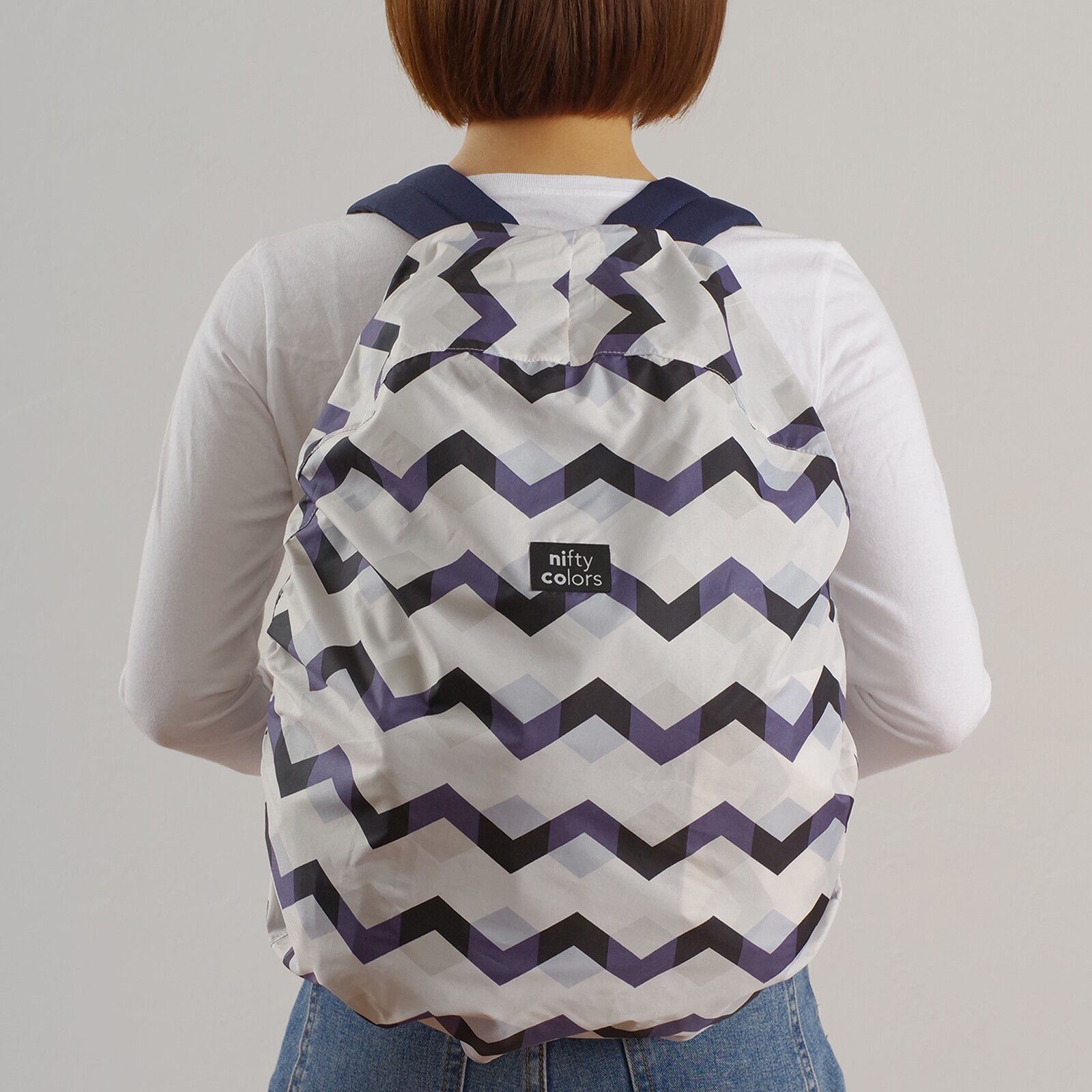 日本 nifty colors - 輕量防潑水背包雨衣/防水套-刺蝟小森林-深藍 (20~30L背包適用)