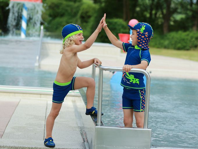 德國Playshoes - 抗UV防曬短袖兩件組兒童泳裝-鱷魚