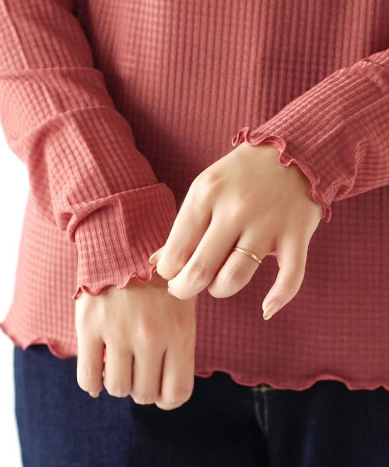 日本 zootie - 微透感木耳領格紋長袖內搭-米杏