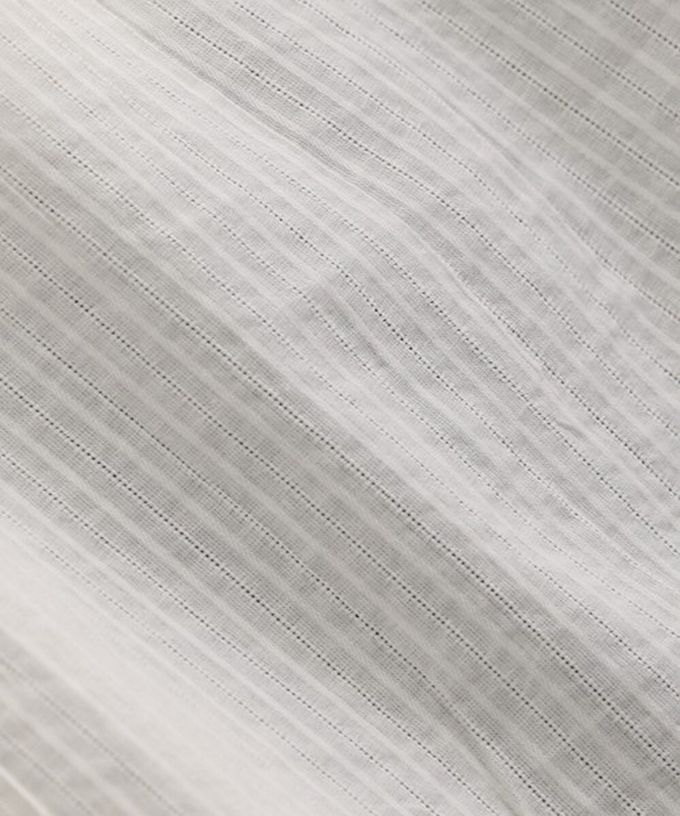 日本 Lupilien - 印度棉 緹花拼接感喇叭短袖上衣-藍紫