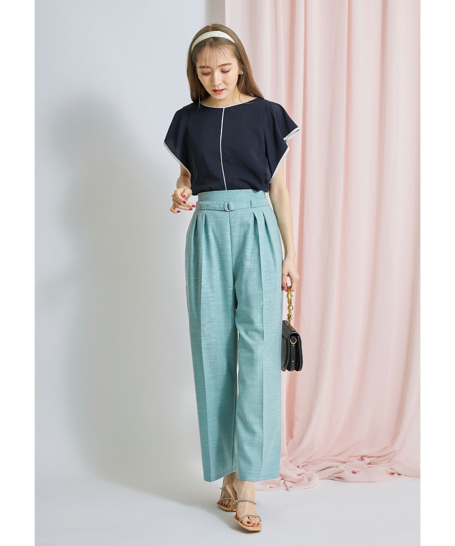 日本 tocco-closet - 撞色滾邊波浪袖上衣-天使白