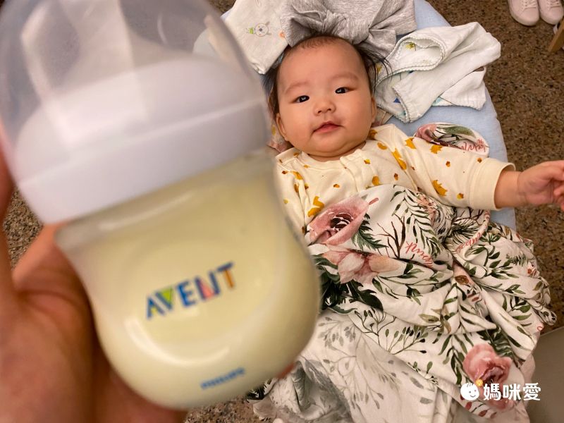 【飛利浦 AVENT 新安怡】雙邊電動吸乳器