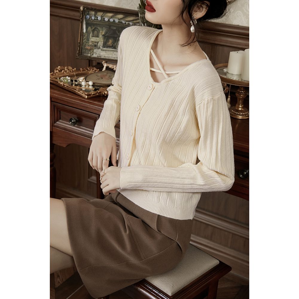 V領綁帶坑條長袖針織上衣-杏色