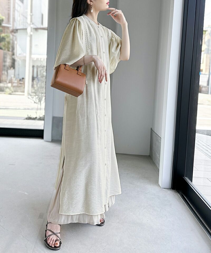 日本 Classical Elf - 優雅垂墜感排扣長版襯衫-米杏