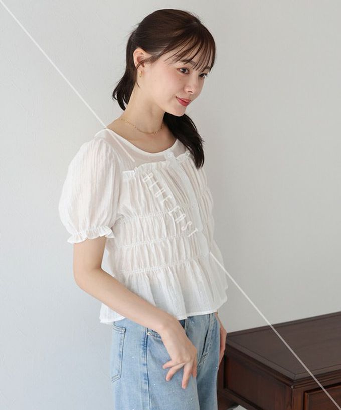 日本 BLUE EAST - 顯瘦皺摺荷葉泡泡短袖上衣-白