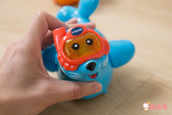 媽咪洗澡神助手♡【英國Vtech ✖ 加拿大MARCUS】歡樂聲光洗澡玩具♡泡泡章魚邊洗澡邊唱歌