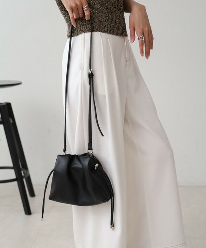 日本 Bab - 輕巧抽繩可愛感側背小包-淺藍