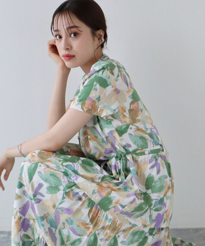 日本 BLUE EAST - 氣質小V領排釦短袖洋裝-木春菊-水藍 (M(Free))