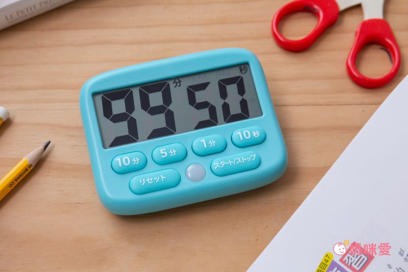 【日本SONiC 】一秒挺胸直腰！兒童學習椅墊Ｘ專注力時鐘新登場