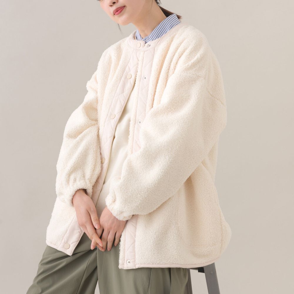 溫柔短毛絨鈕扣無領保暖外套-米白