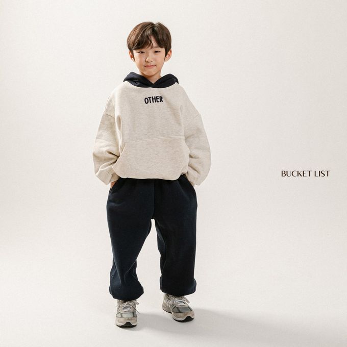 韓國 BUCKET LIST - (內磨毛)OTHER刺繡連帽T-咖啡