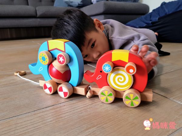 最適合寶寶的第一本書【日本 Ed.Inter 布書】