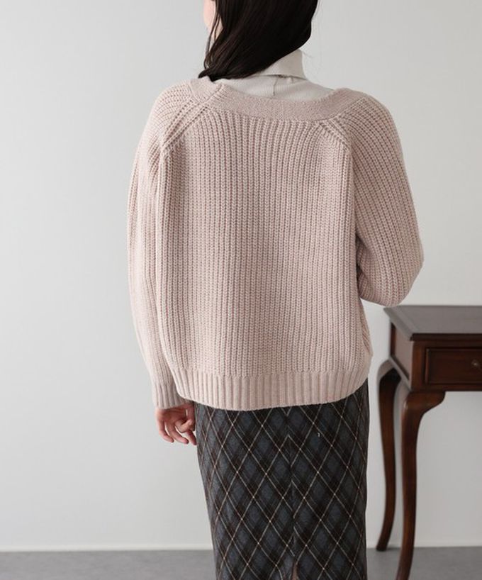 日本 BLUE EAST - 蝴蝶結寶石V領麻花粗編開襟衫-嬰兒粉 (M)