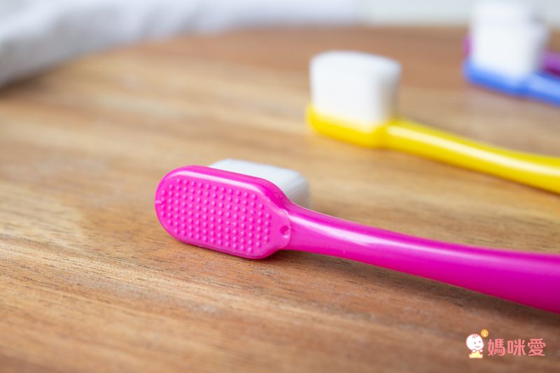 日本 U-COMPANY - 2萬支超極細毛柔軟牙刷-普通款(成人)-粉