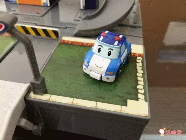 POLI 波力救援小英雄 - 波力迷你基地-附1吋迷你波力合金車1台