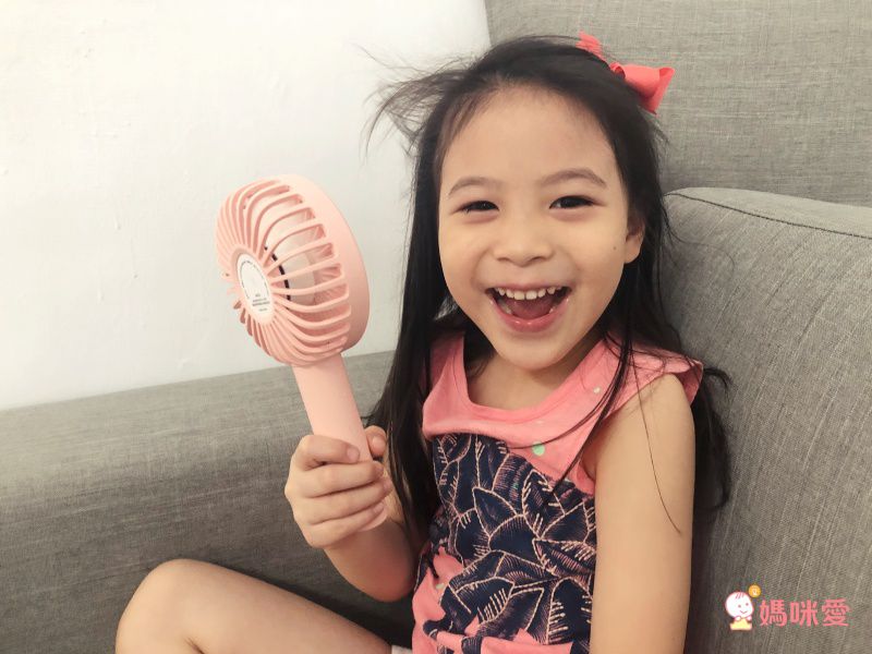 Hereu - 涼感霧化保濕風扇-鯨魚-粉