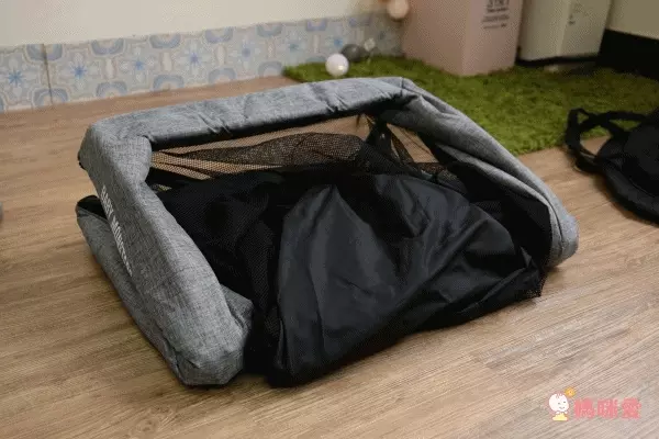 BABY MONSTERS Playpen 雙層遊戲床