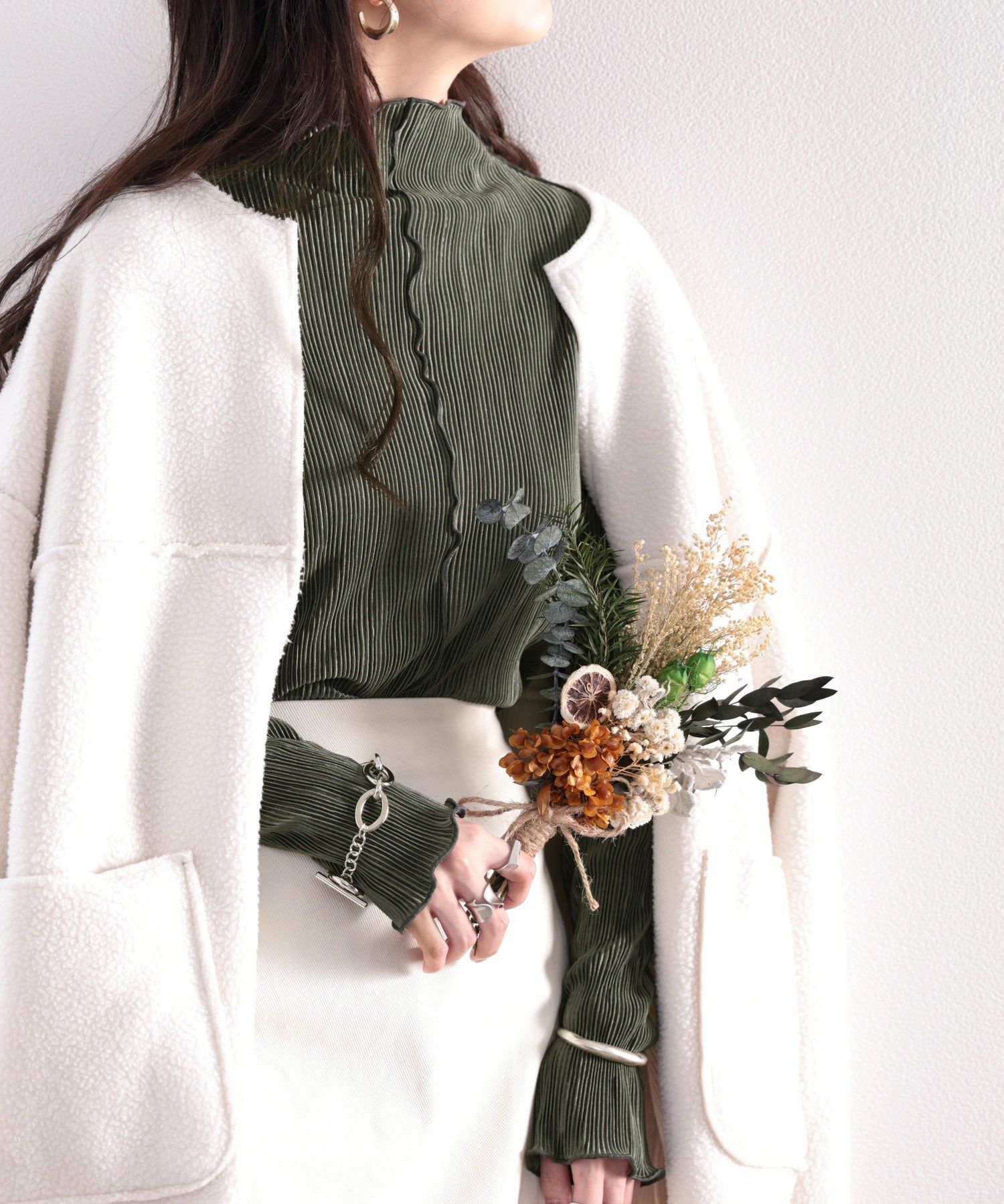 日本 Classical Elf - 光澤感木耳邊薄長袖上衣-酪梨綠