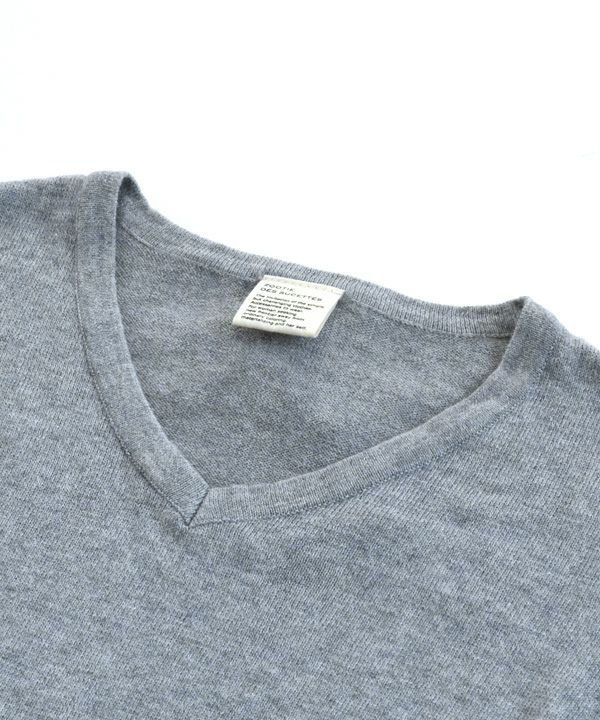 日本 zootie - 100%棉 輕盈柔軟薄針織上衣-V領-米白