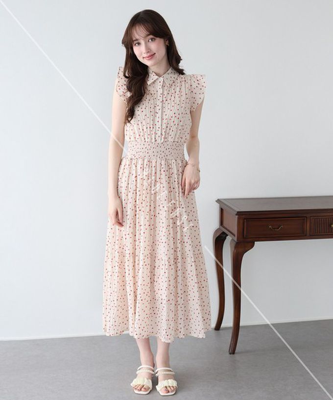 日本 BLUE EAST - 甜美雪紡束腰小荷葉無袖洋裝-碎花-米杏 (M)