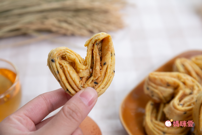 千層酥脆口感【唯渡烘焙】手工月亮蛋捲