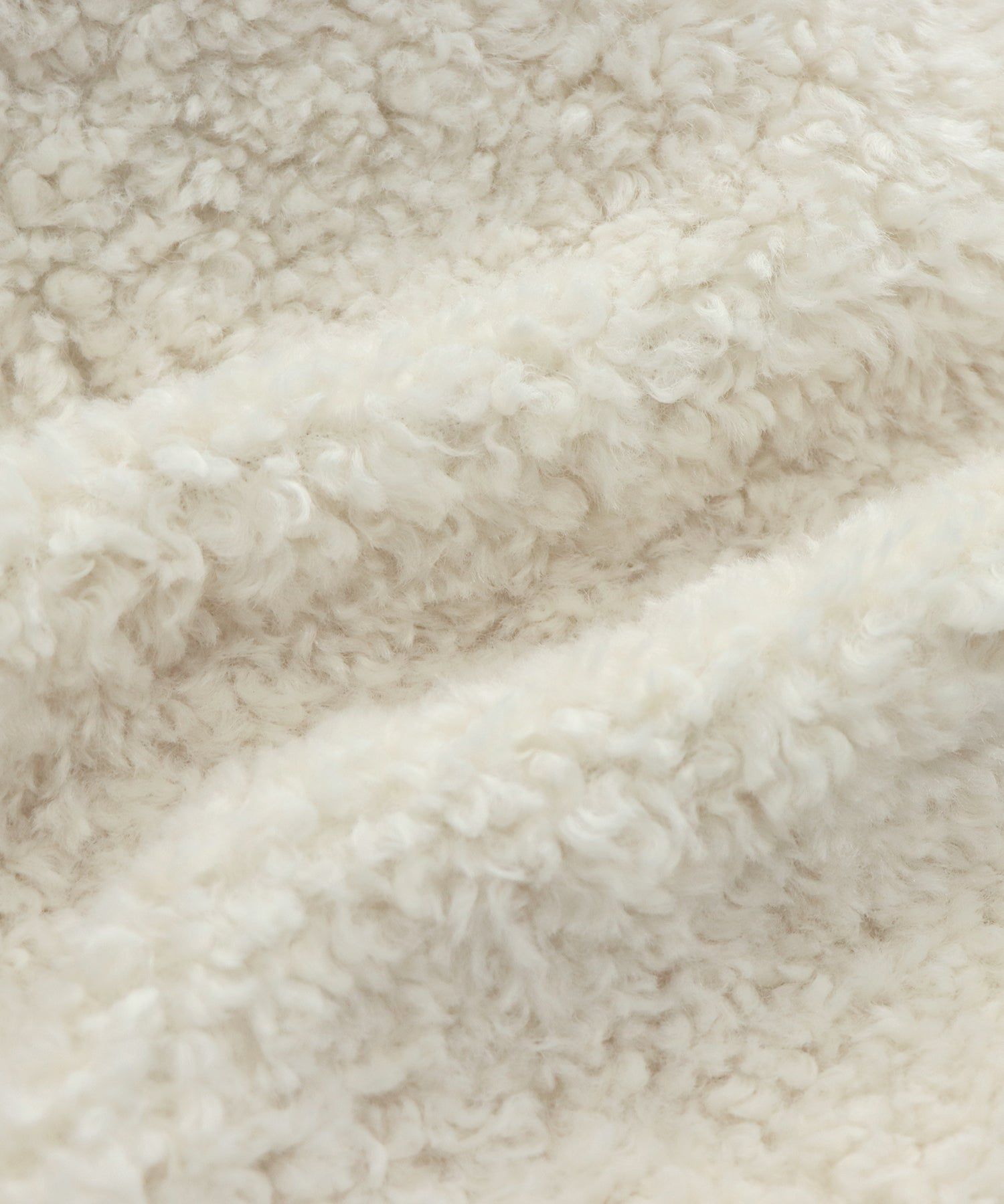 日本 BLUE EAST - 輕盈絨毛圓領短版外套-深咖啡