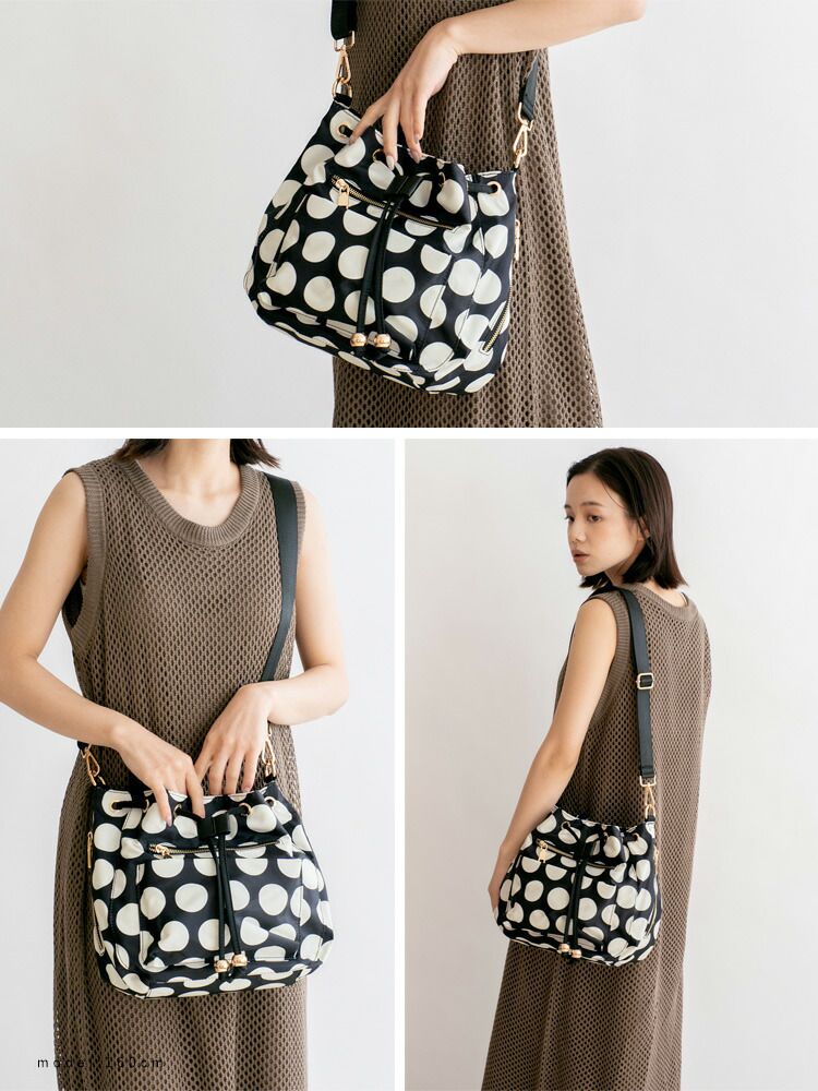 日本代購 - 尼龍輕量 10口袋多功能肩背包-卡其棕 (24x18x14cm)