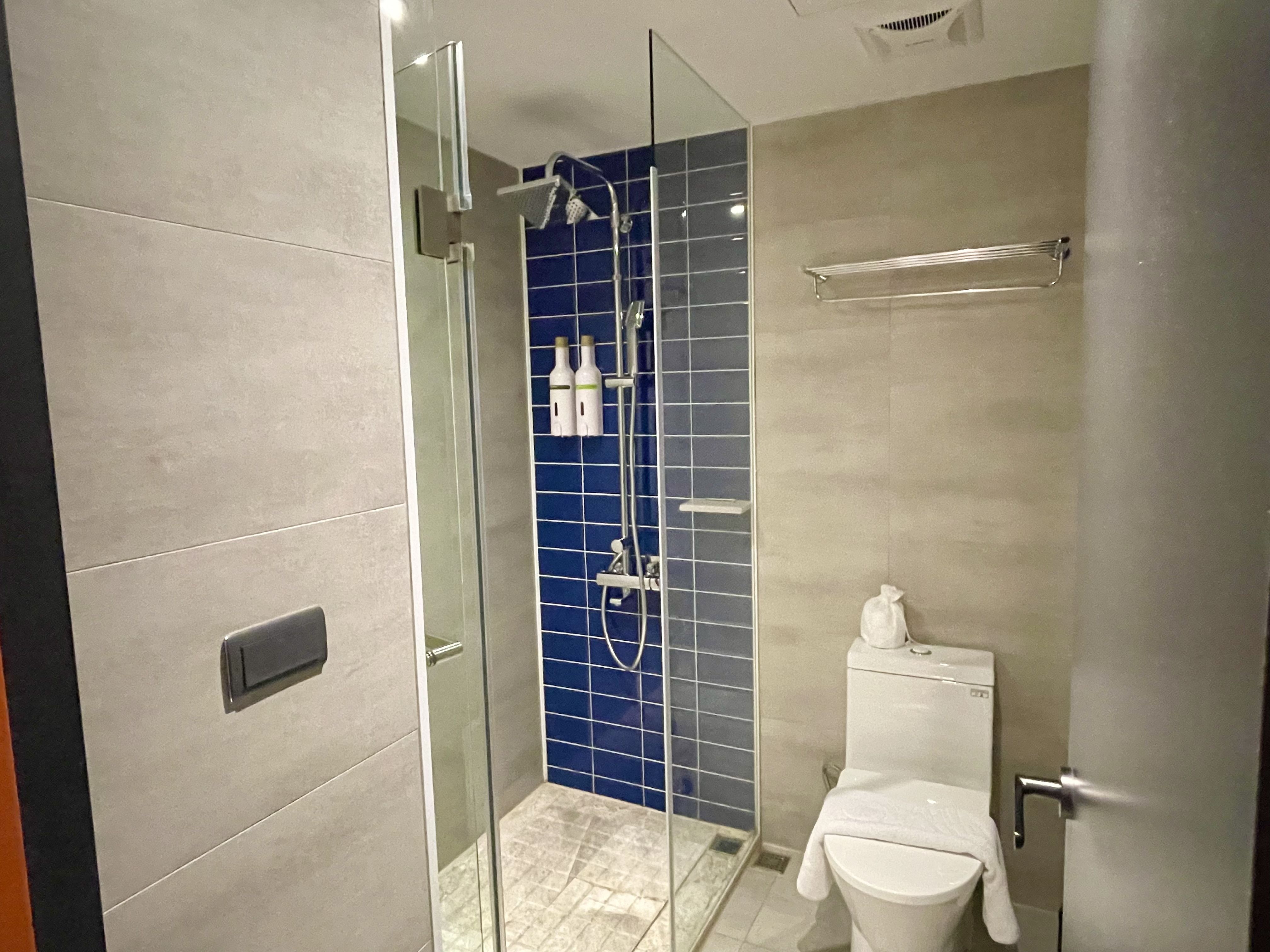 花蓮【悅樂旅店】3折起★再送樂園門票！