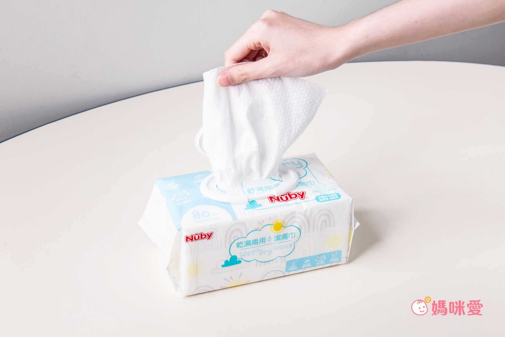 柔軟不刺膚！【NUBY 純水濕式衛生紙】無酒精、螢光劑