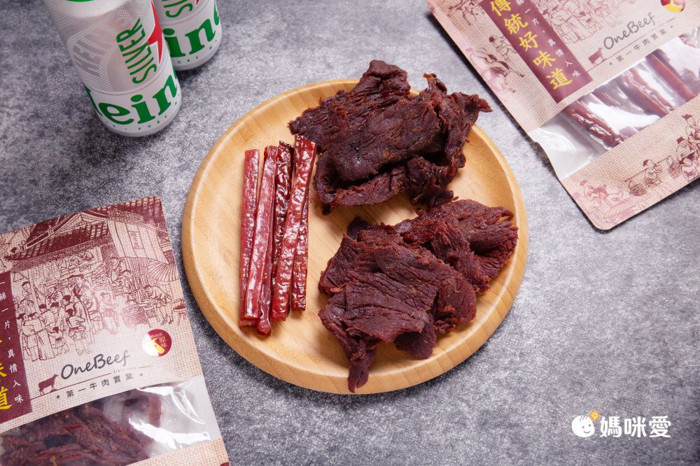 60年老店【第一牛肉】嫩肩牛肉乾 / 厚汁豬肉乾真空條