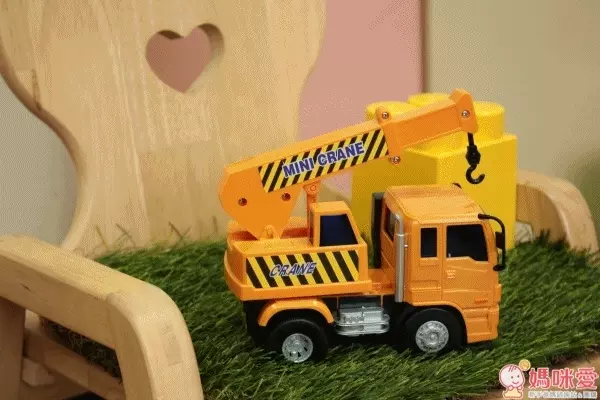 小小家工程小車車 磨輪小型起重機