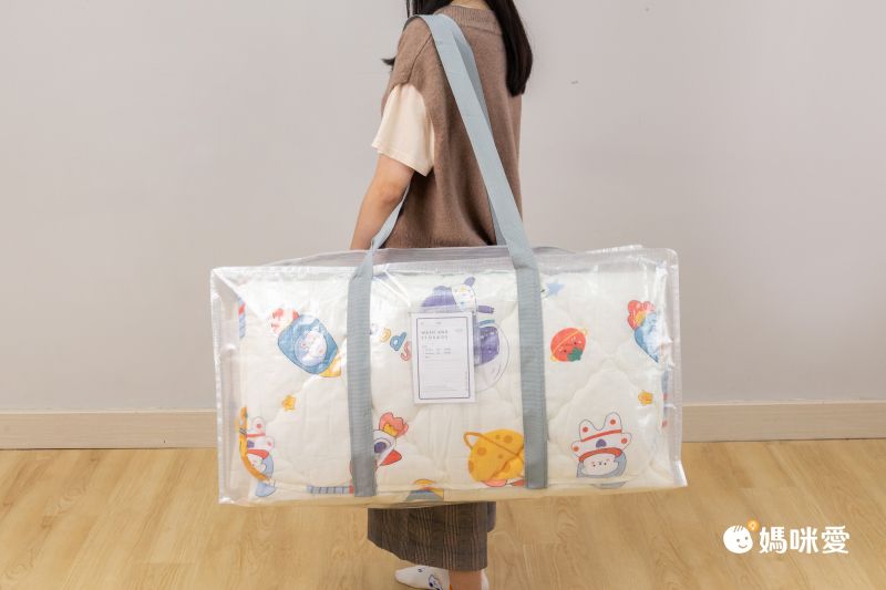 日本代購 - [日本主婦推薦] 半透明多功能衣物收納袋(可肩背/手提) 3入組-淺灰 (L(47x20x36cm))