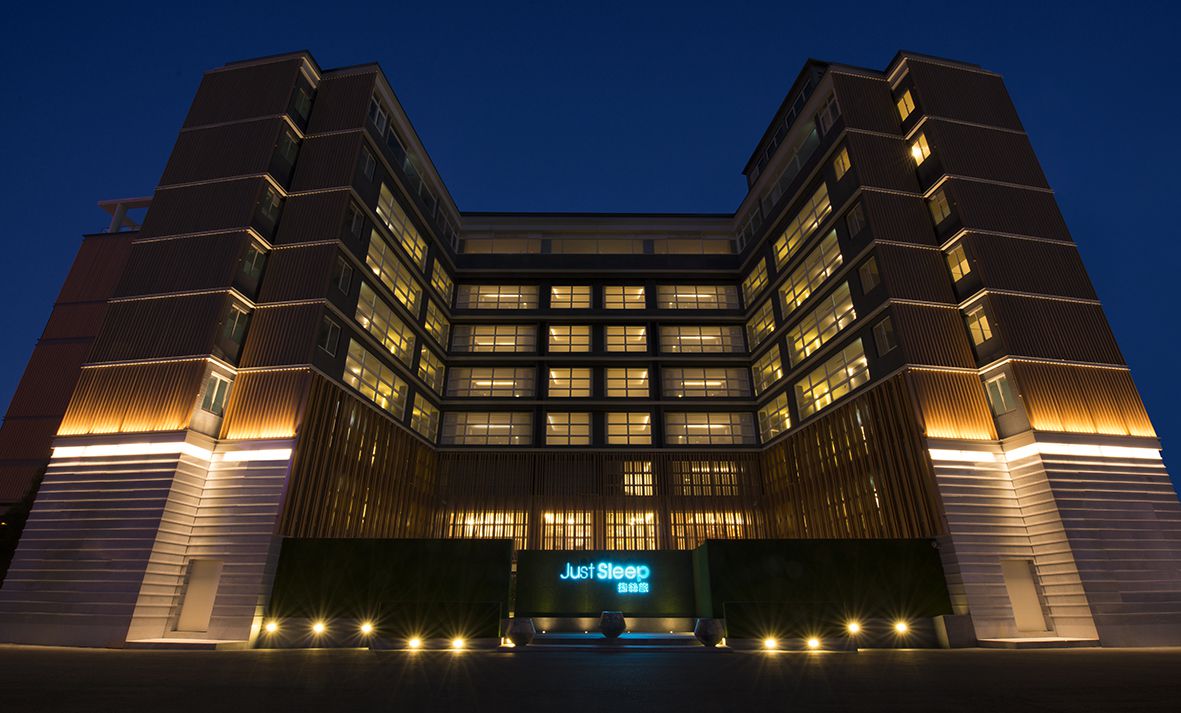 宜蘭泡溫泉吃美食｜捷絲旅礁溪館｜房內就有超大私人湯屋