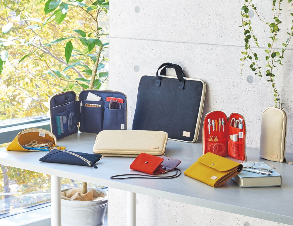 日本文具 LIHIT - 日本國產帆布雙向站立全開筆電包/公事包-深藍 (13吋適用)